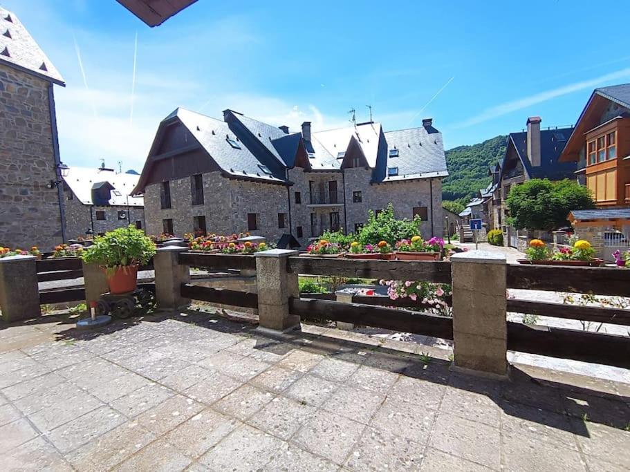 Pena Telera Petfriendly - Arafita Apartamentos El Pueyo de Jaca Exteriér fotografie